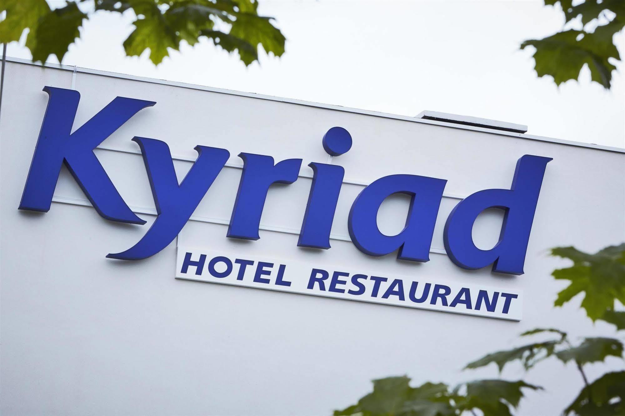 Kyriad Saint Quentin En Yvelines - Montigny Zewnętrze zdjęcie